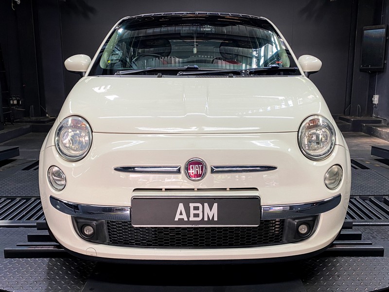 [SOLD] 2011 FIAT 500 LOUNGE 1.4 MANUAL